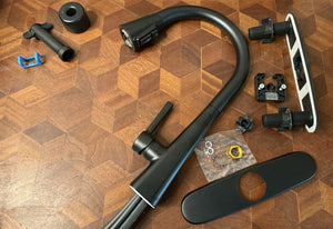 Delta Lenta Pull‑Down Kitchen Faucet – Matte Black