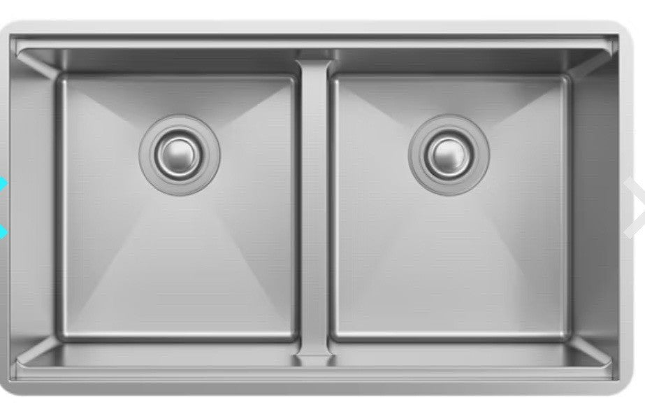 Elkay EFRUAQ31169TWC Crosstown 31-1/2" Undermount Double Basin S-S Workstation--